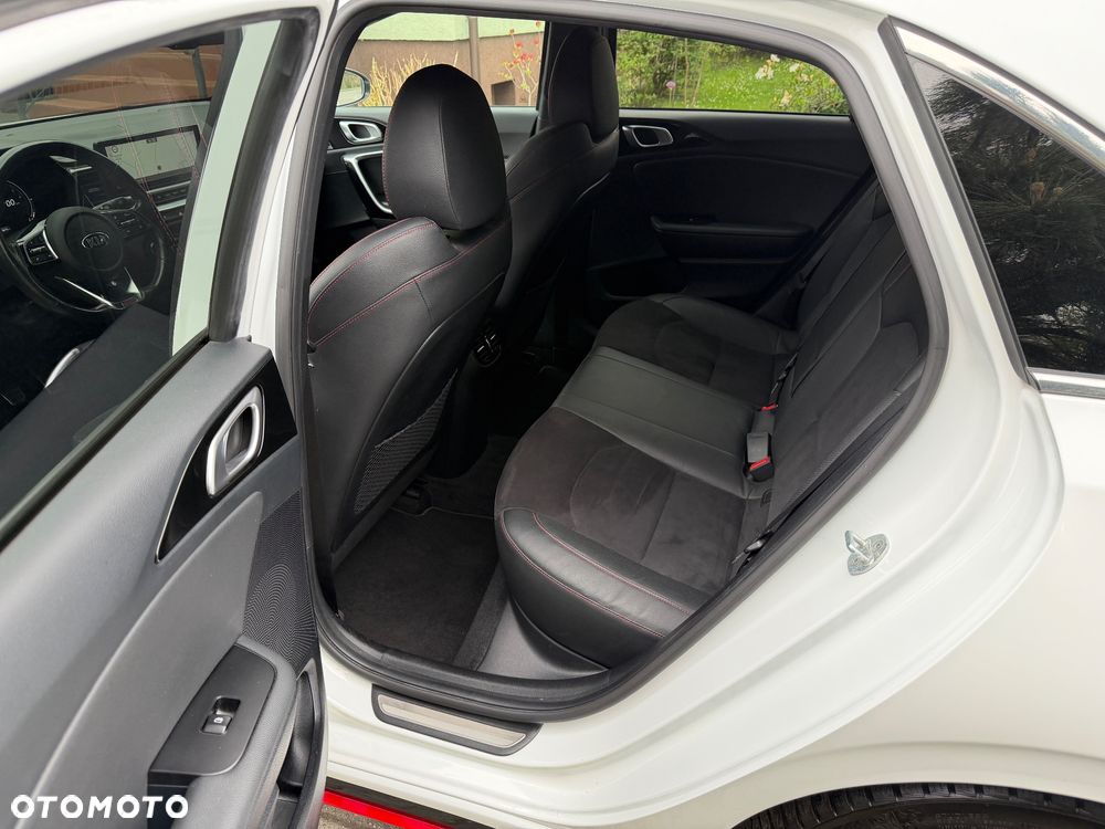 Kia Ceed 1.6 T-GDI GT-Challenge - 26