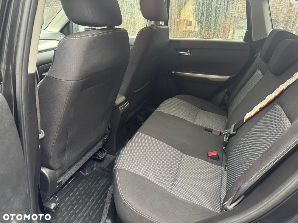 Suzuki Vitara 1.4 Boosterjet SHVS Elegance 4WD - 32