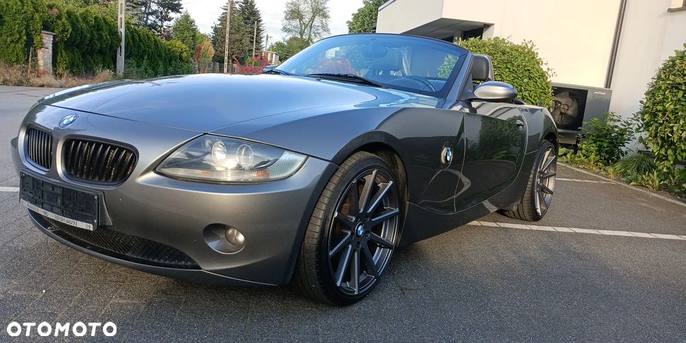 BMW Z4 2.2i - 4