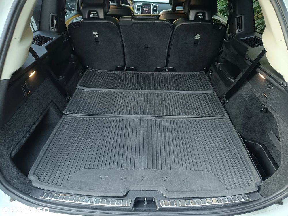Volvo XC 90 T5 AWD Momentum 7os - 34
