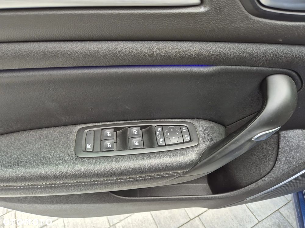 Renault Megane 1.3 TCe FAP Intens EDC - 16