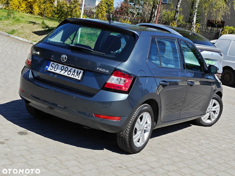 Skoda RAPID 1.2 Ambition Max - 5