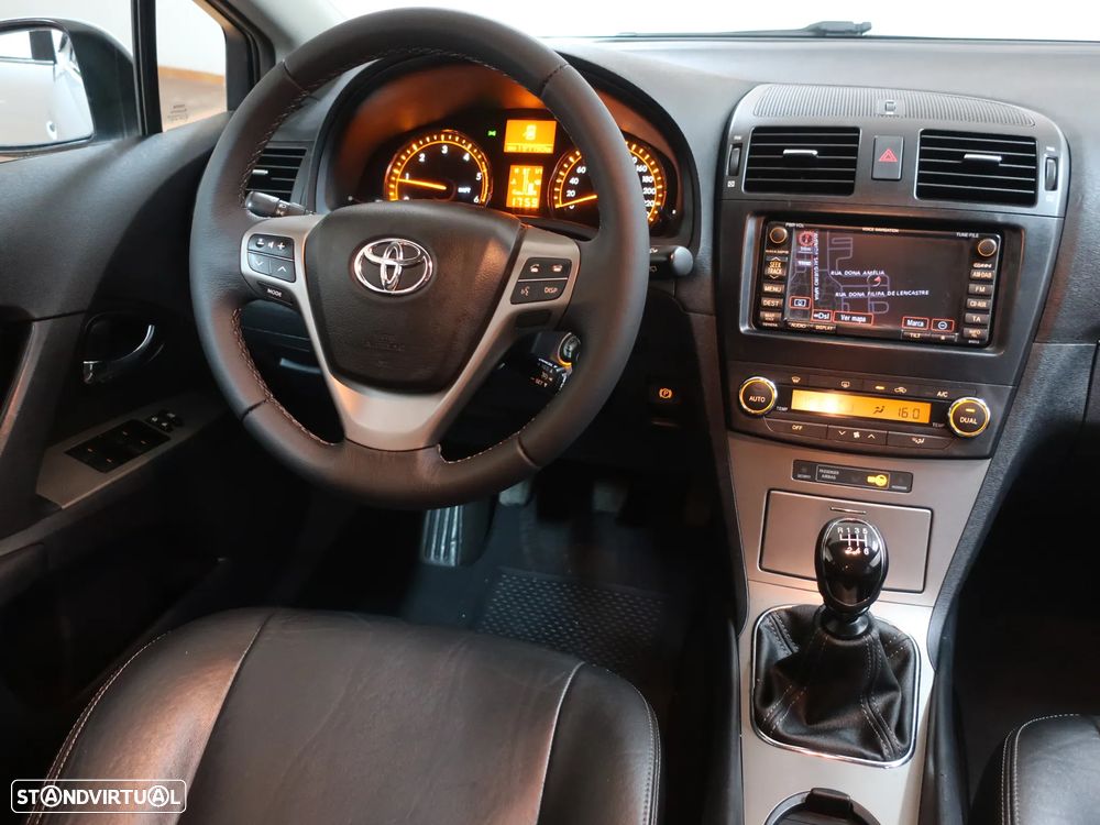 Toyota Avensis SW 2.0 D-4D Exclusive +Pele+GPS - 22