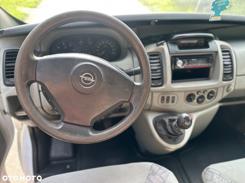 Opel Vivaro - 13