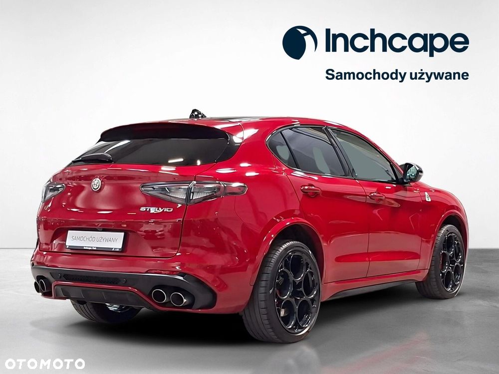 Alfa Romeo Stelvio - 6