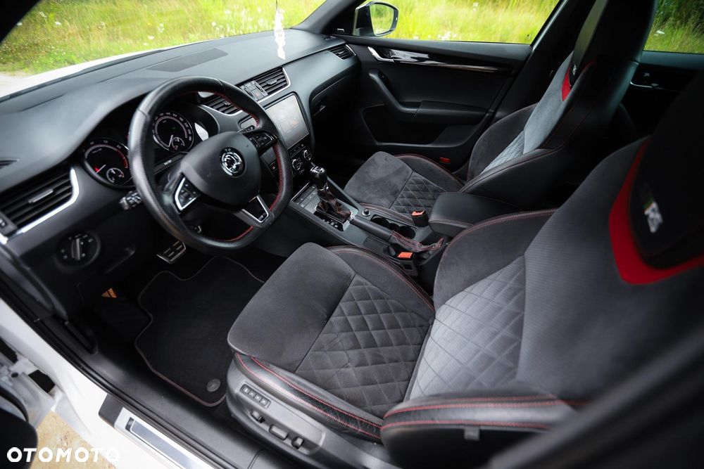 Skoda Octavia 2.0 TSI RS 245 DSG - 13