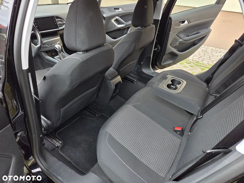 Peugeot 308 BlueHDi 130 Stop & Start Style - 10