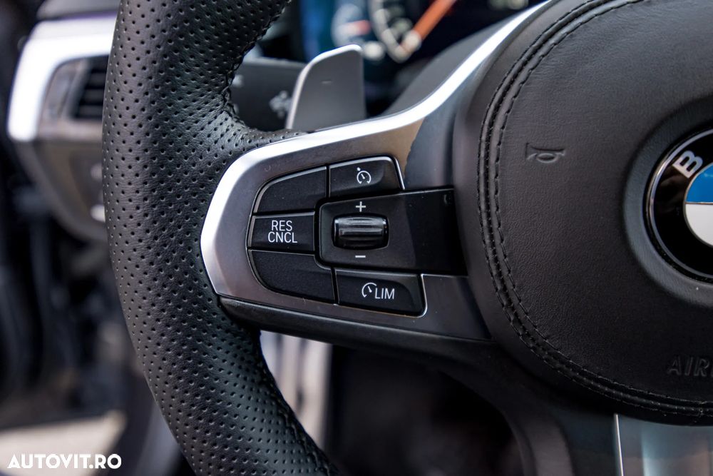 BMW Seria 5 520i AT - 23