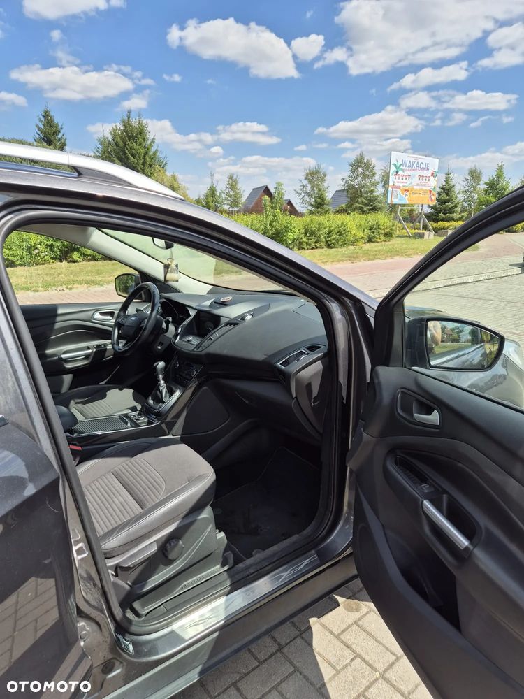 Ford Kuga 2.0 TDCi FWD Titanium - 9