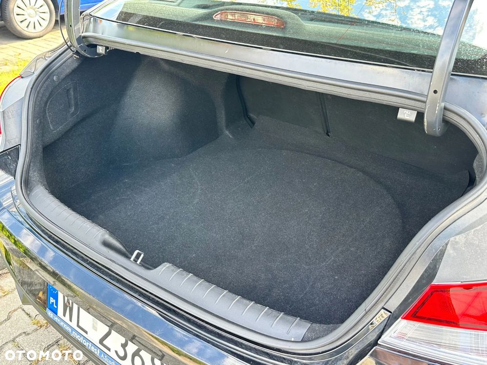 Hyundai Elantra 1.6 Modern CVT - 9