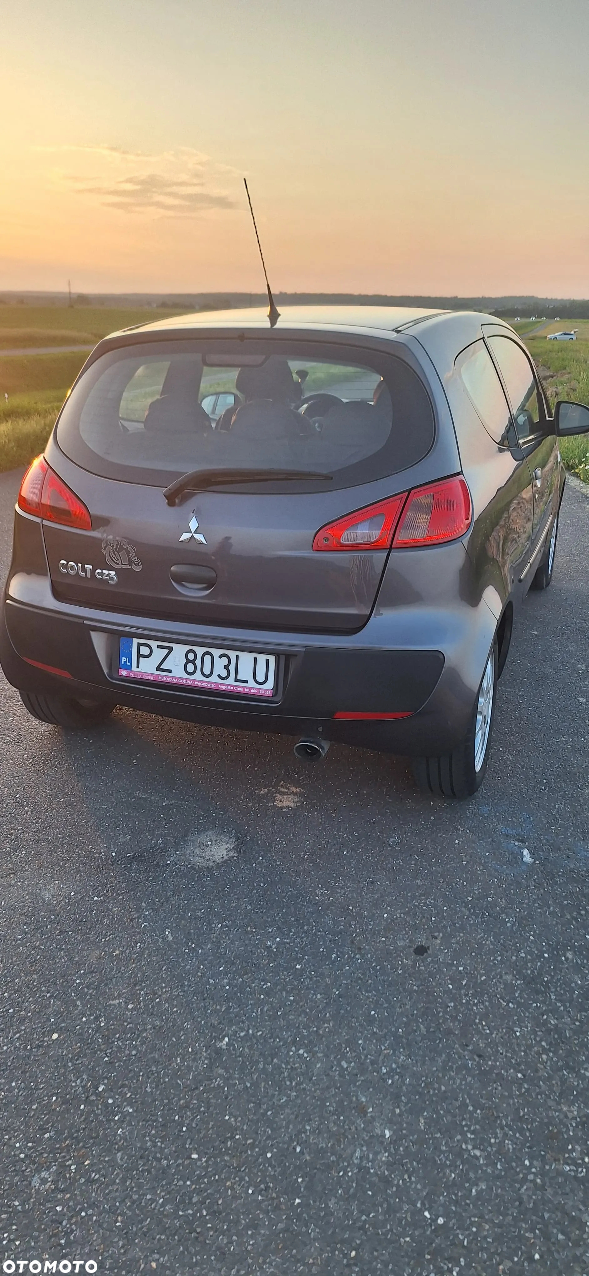 Mitsubishi Colt - 15