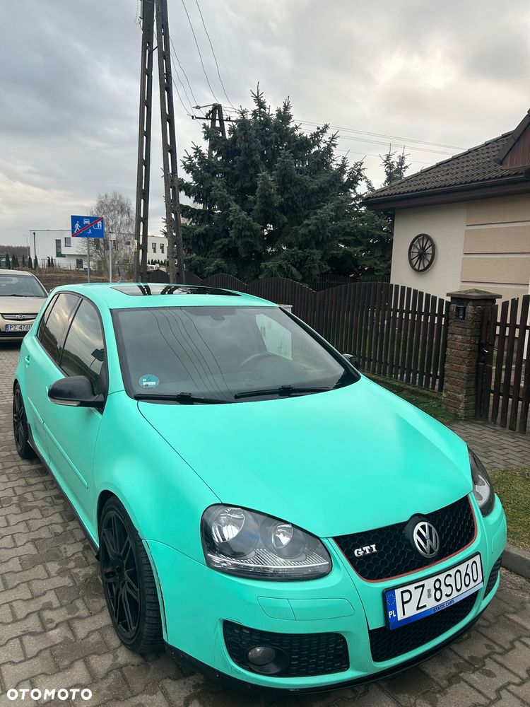 Volkswagen Golf 2.0 GTI - 2