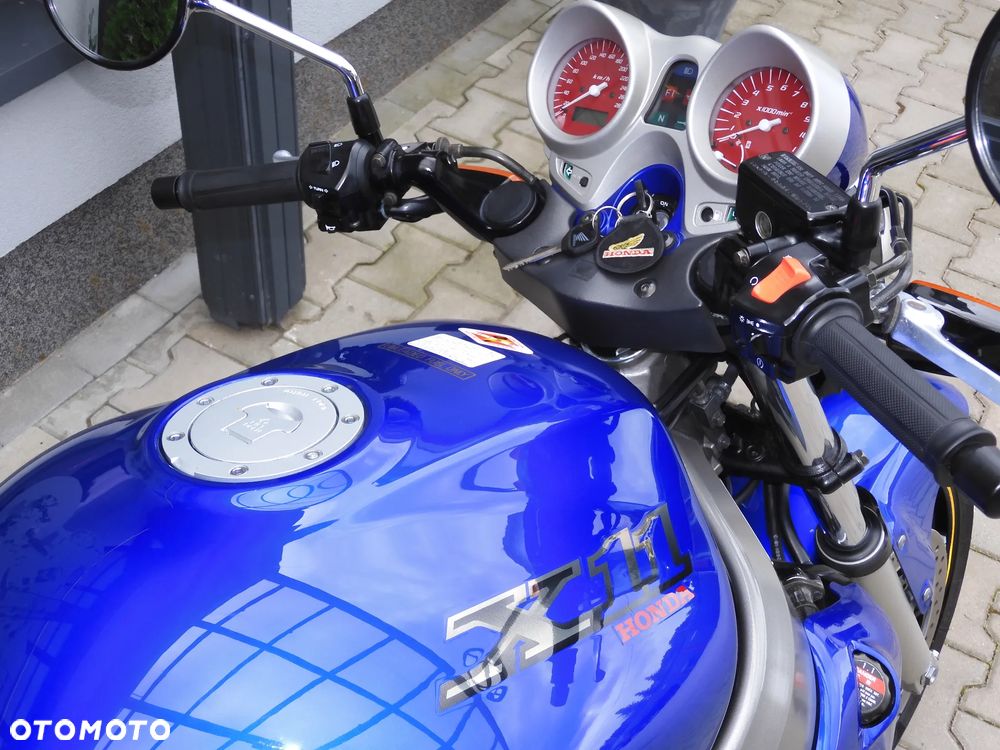 Honda X11 - 9