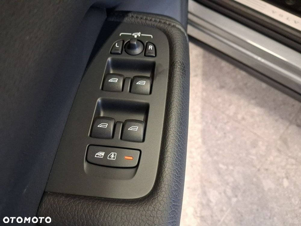Volvo XC 60 - 36
