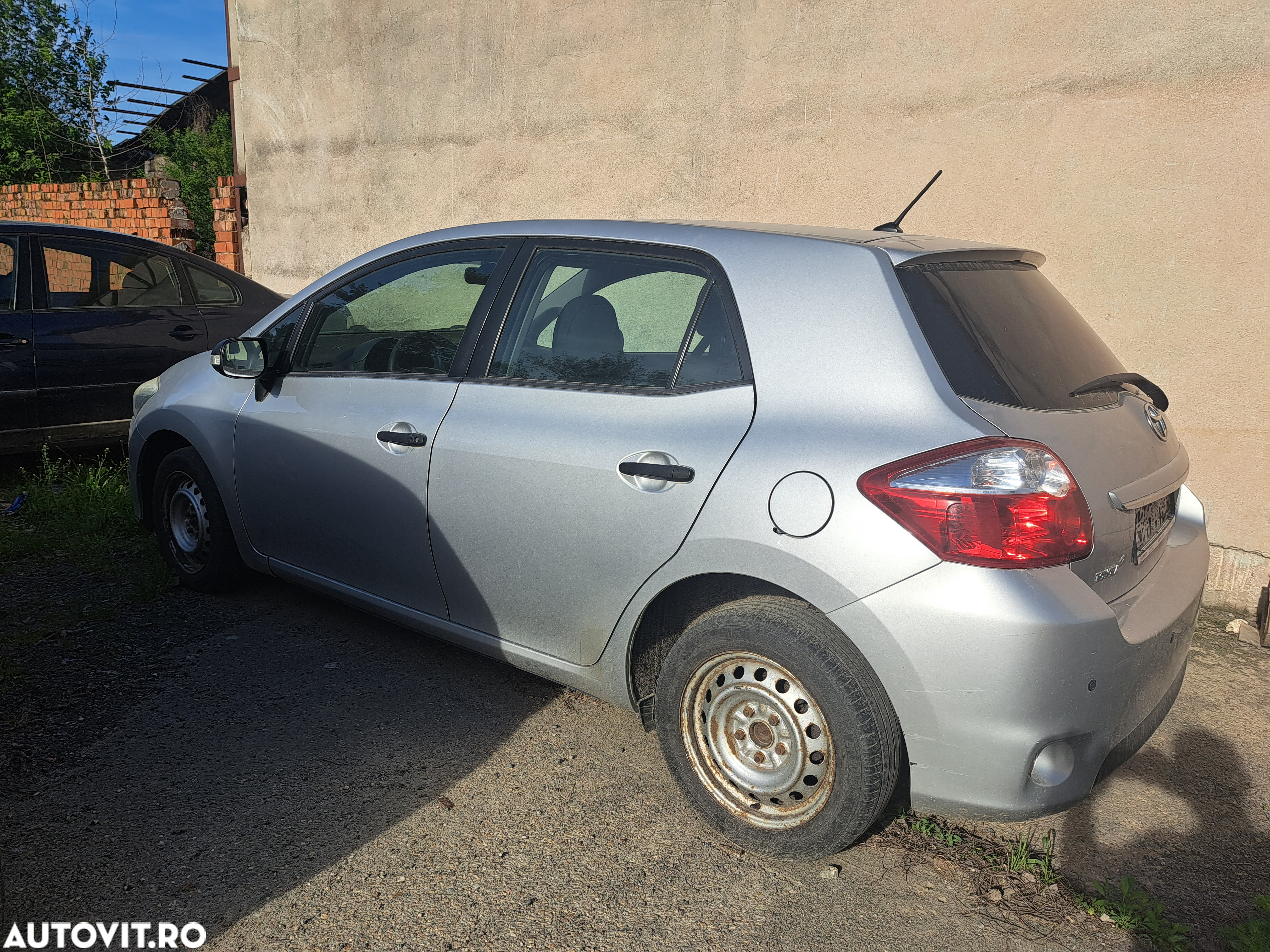 Vand piese toyota auris 2010 - 7