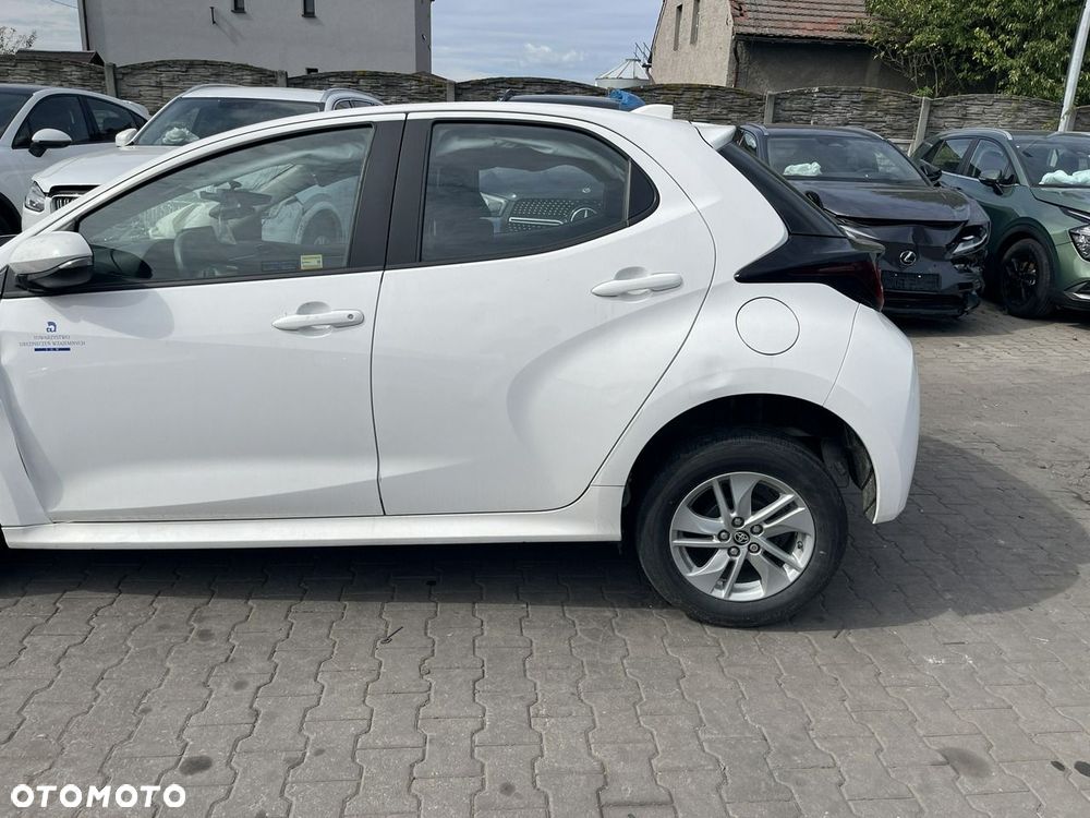 Toyota Yaris 1.5 Active - 2