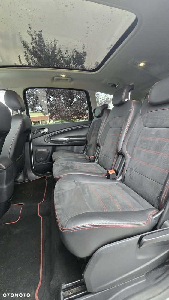 Ford S-Max - 7