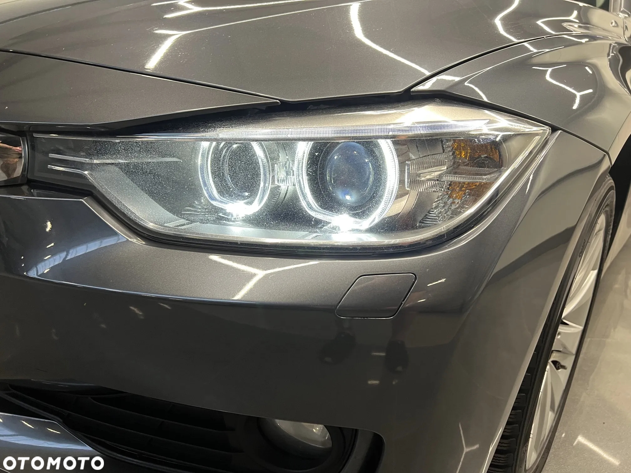 BMW Seria 3 318d DPF Touring - 34