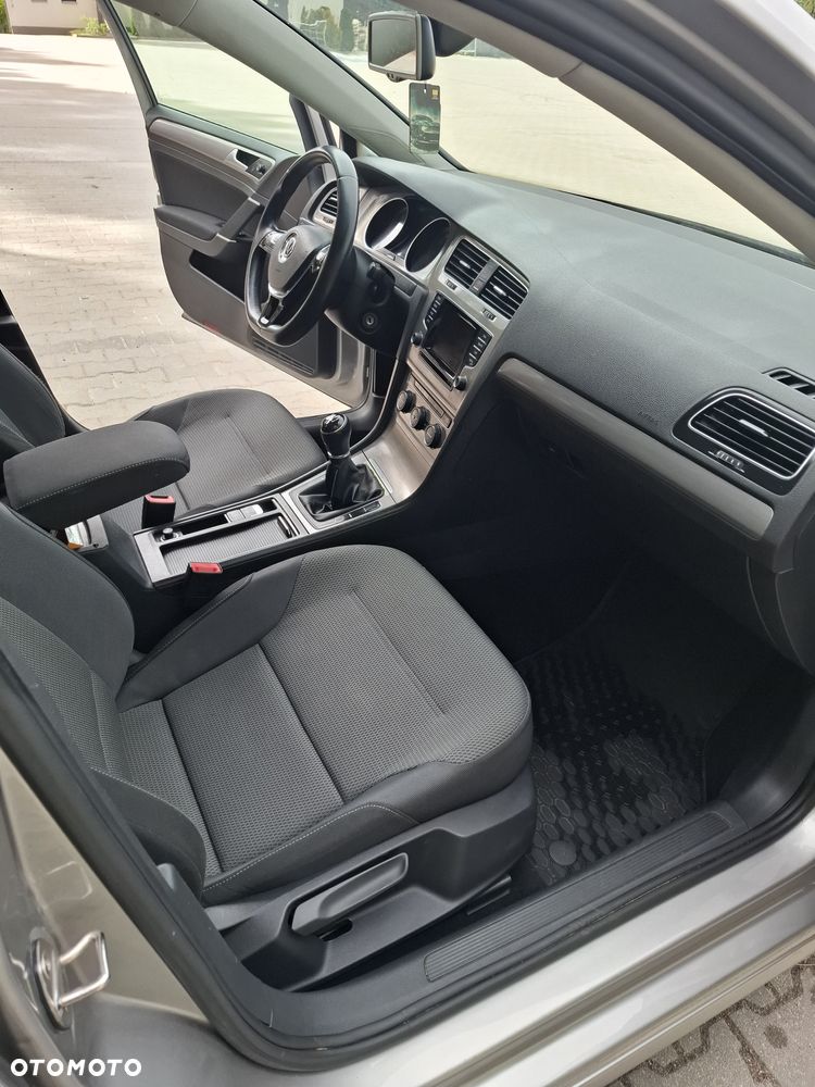 Volkswagen Golf 1.6 TDI BlueMotion Technology Comfortline - 17
