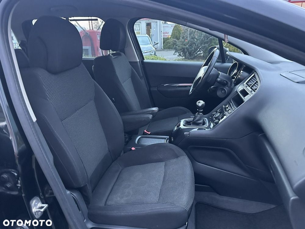 Peugeot 5008 - 11