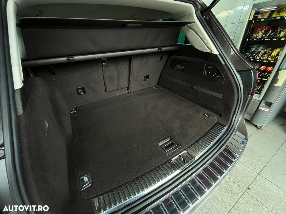 Volkswagen Touareg 3.0 V6 TDI BMT - 16