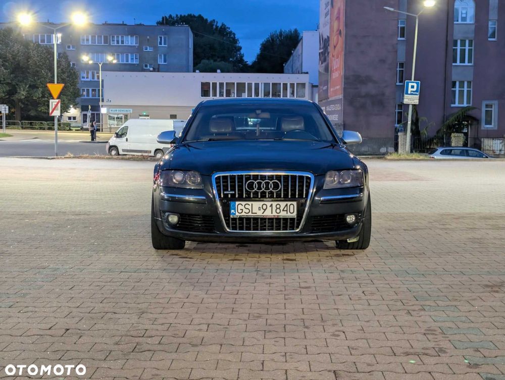 Audi A8 - 3