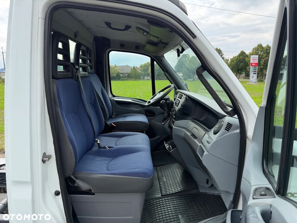 Iveco 60C18 * 3.0 / 180KM * Rama do zabudowy * Rozstaw osi: 3.45m * - 32