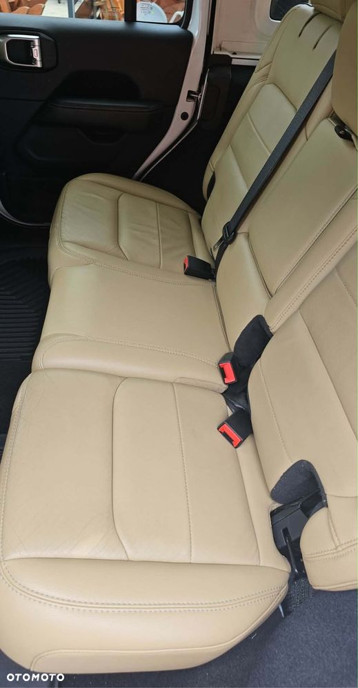 Jeep Wrangler - 6
