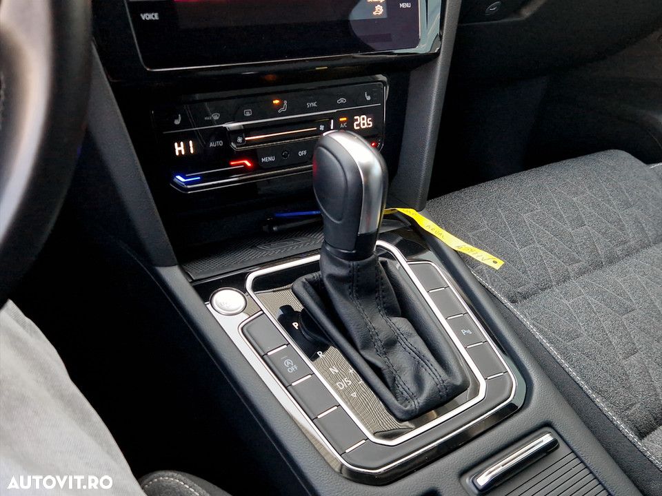 Volkswagen Passat 2.0 TDI DSG Comfortline - 16