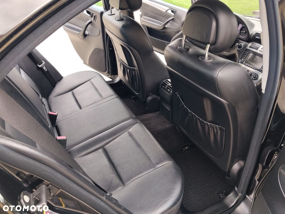 Mercedes-Benz Klasa C 180 Kompressor Automatik Avantgarde Sport Edition - 17