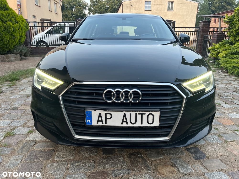 Audi A3 Sportback - 8