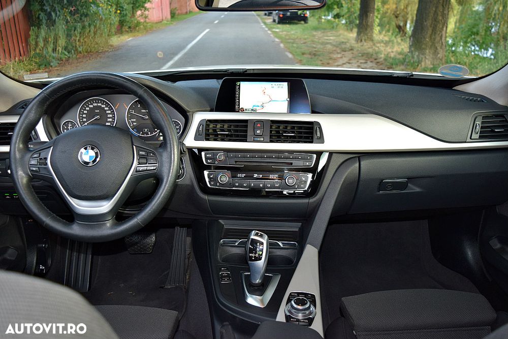 BMW Seria 3 320d Aut. xDrive Luxury Line - 8