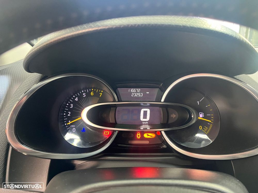 Renault Clio 0.9 TCe Limited - 11