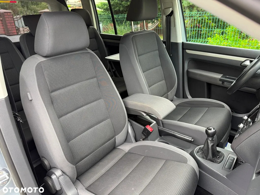 Volkswagen Touran 1.4 TSI Comfortline - 25