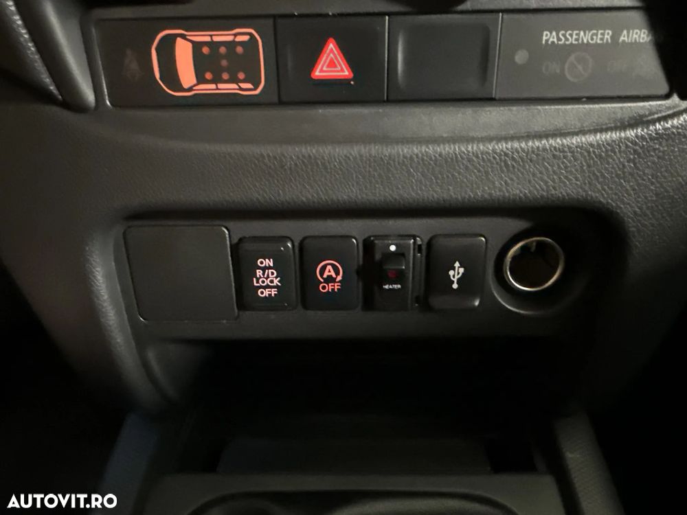 Mitsubishi L200 - 18