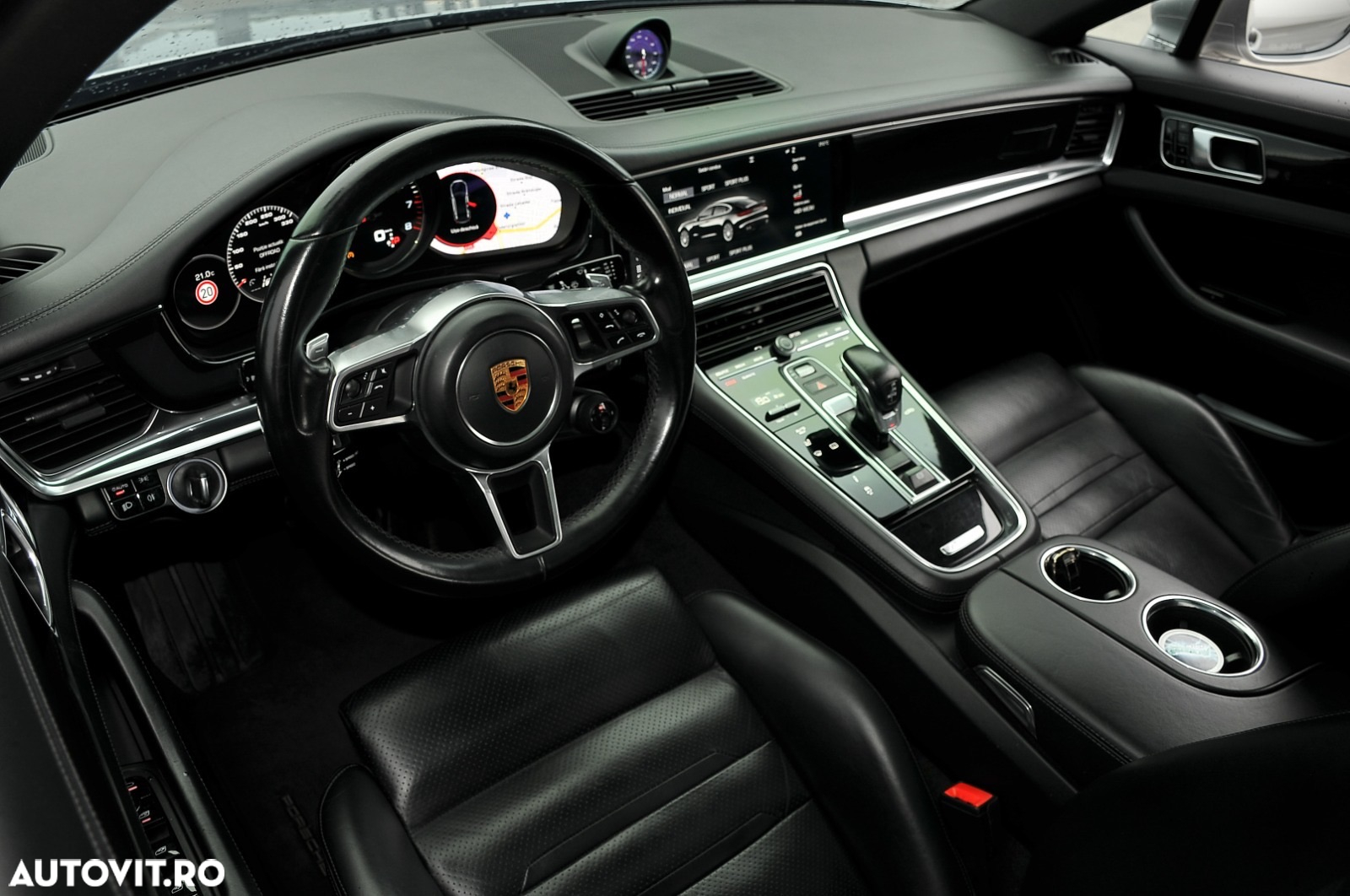 Porsche Panamera 4S - 13