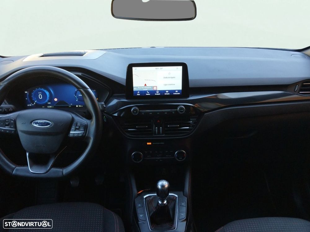 Ford Kuga 1.5 TDCi EcoBlue ST-Line — fotografia 10