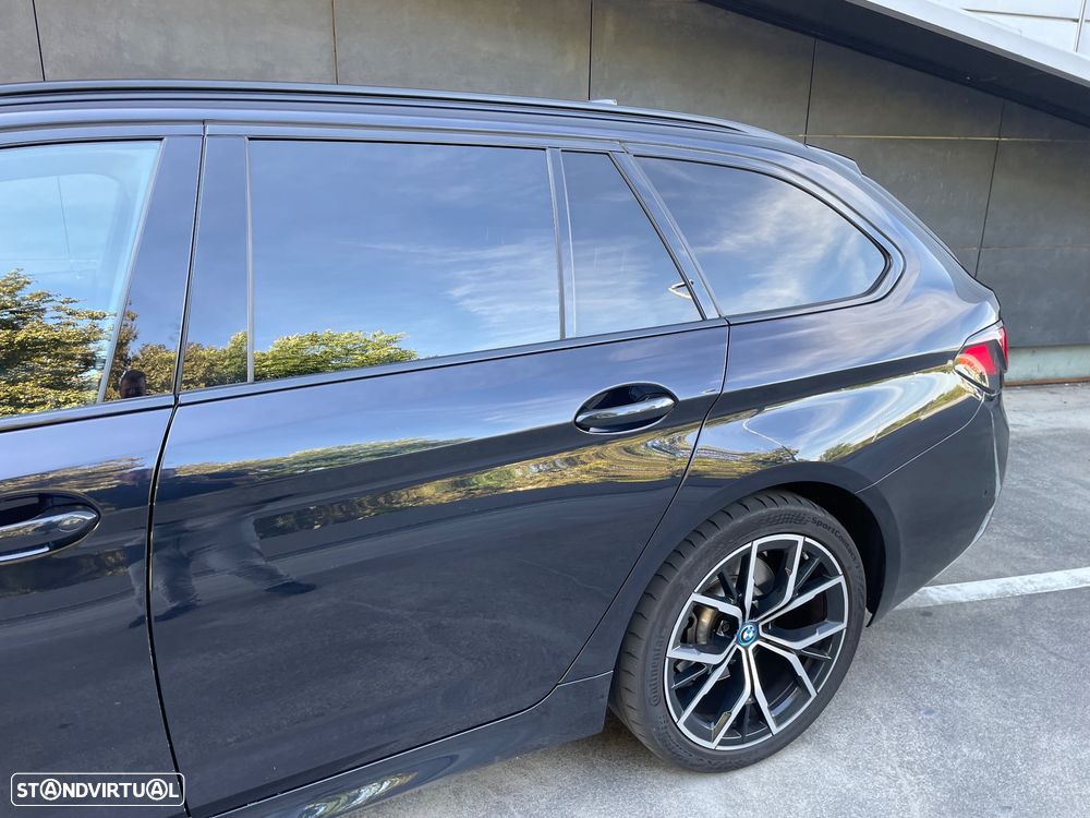BMW 530 e Pack 50 anos M - 13