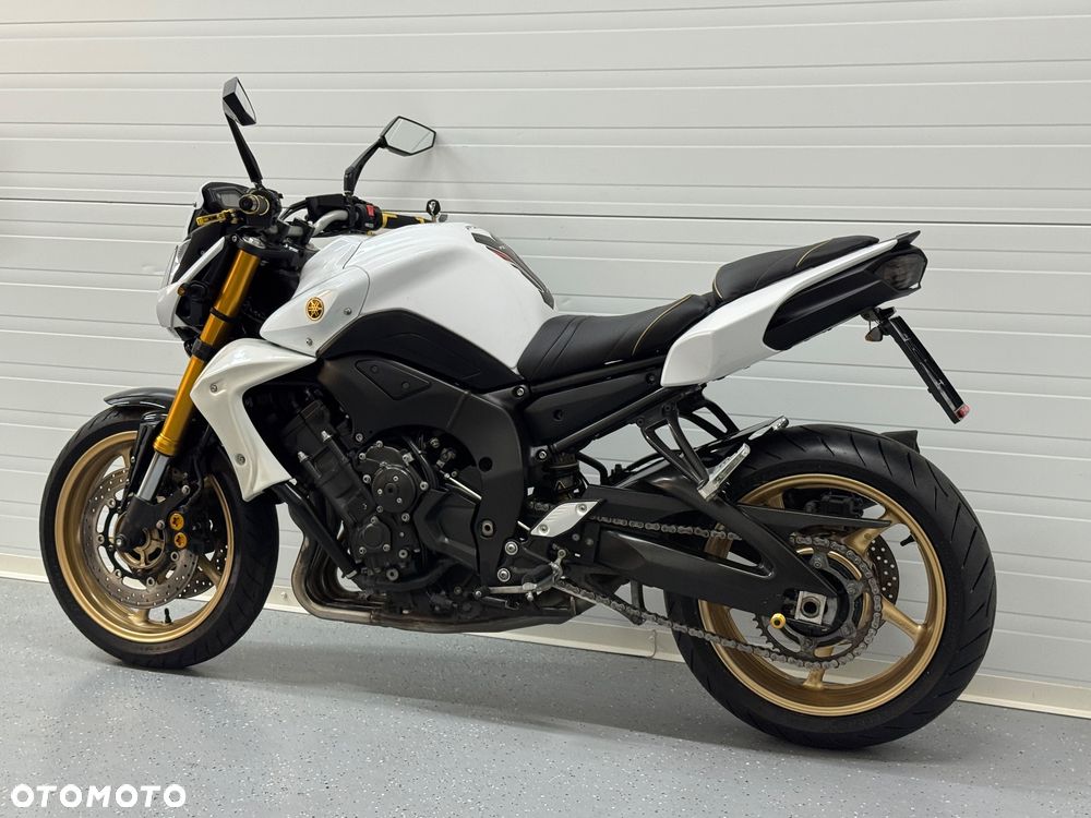 Yamaha FZ8 - 15