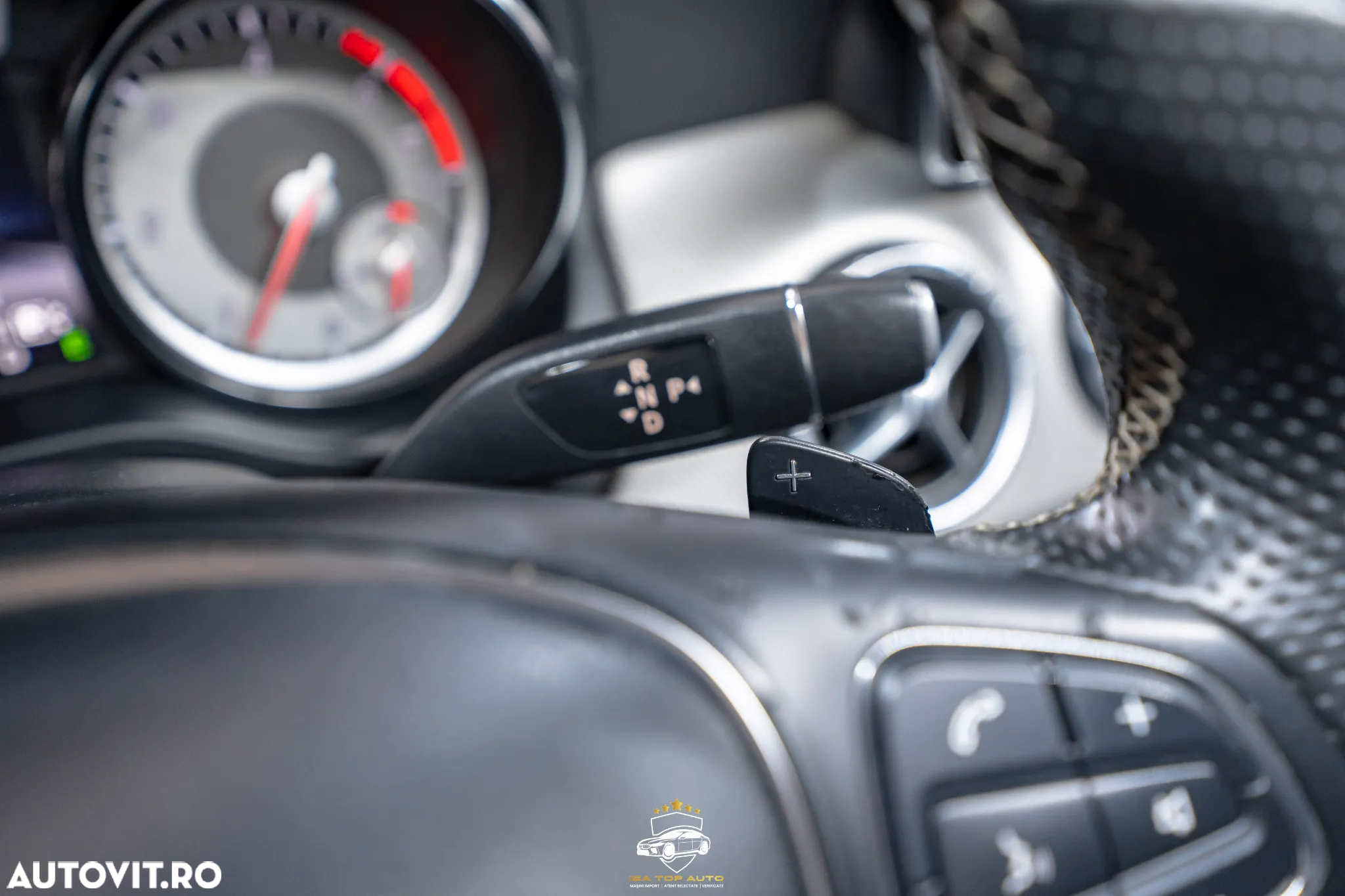 Mercedes-Benz CLA 200 d 7G-DCT - 16