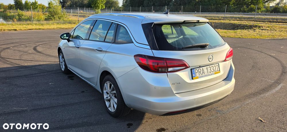 Opel Astra 1.6 D (CDTI) Start/Stop Innovation - 9