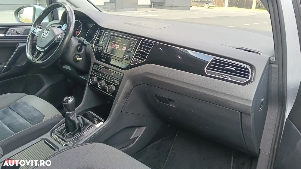 Volkswagen Golf 2.0 TDI SCR Highline - 7