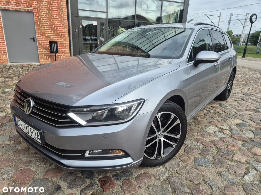 Volkswagen Passat Variant 2.0 TDI (BlueMotion Technology) Comfortline - 11