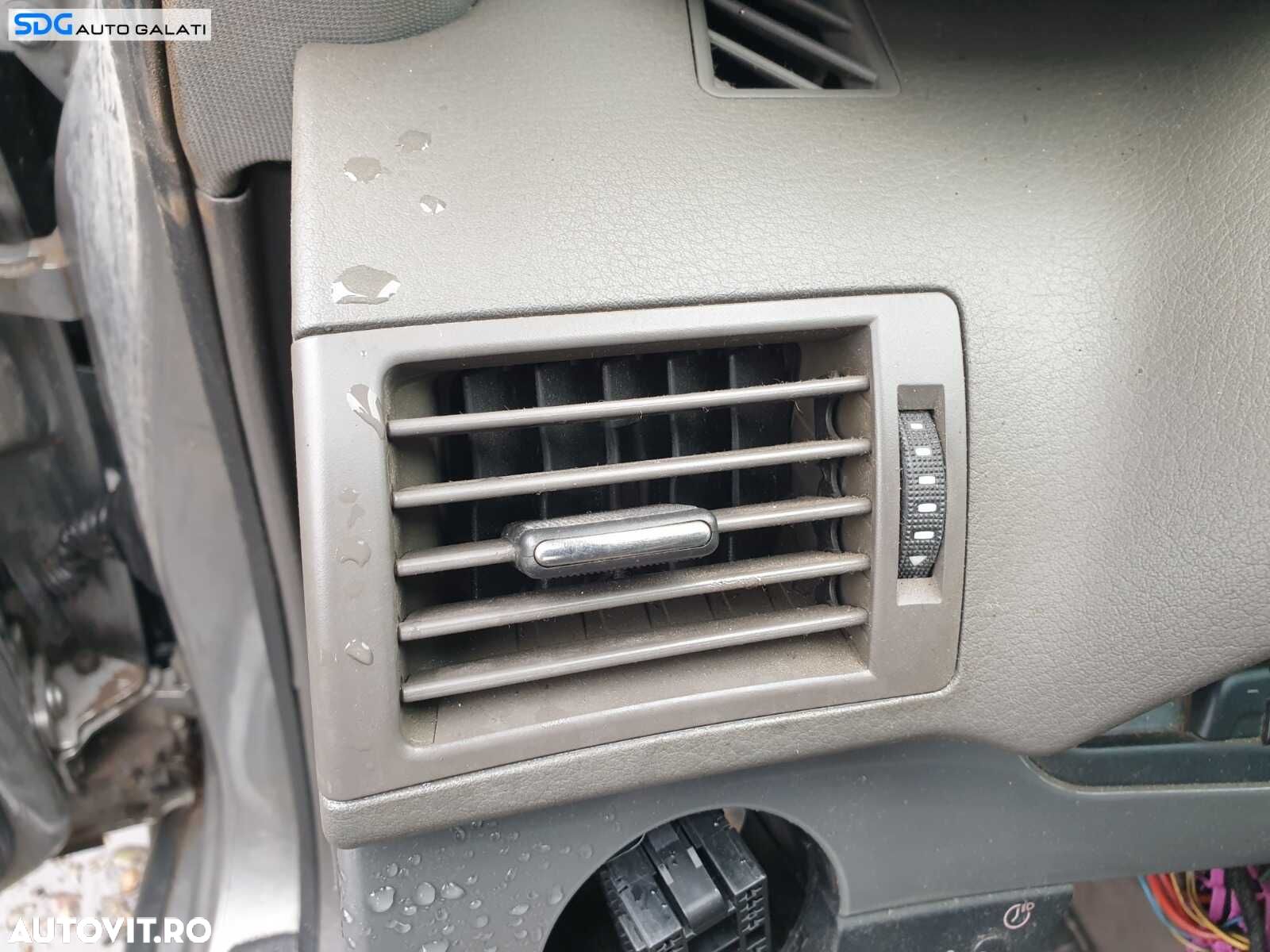 Gura Grila Aer Aerisire Ventilatie Bord Stanga Crem Maro Audi A4 B7 2005 - 2008 Cod gbsb6sdgba1 - 1