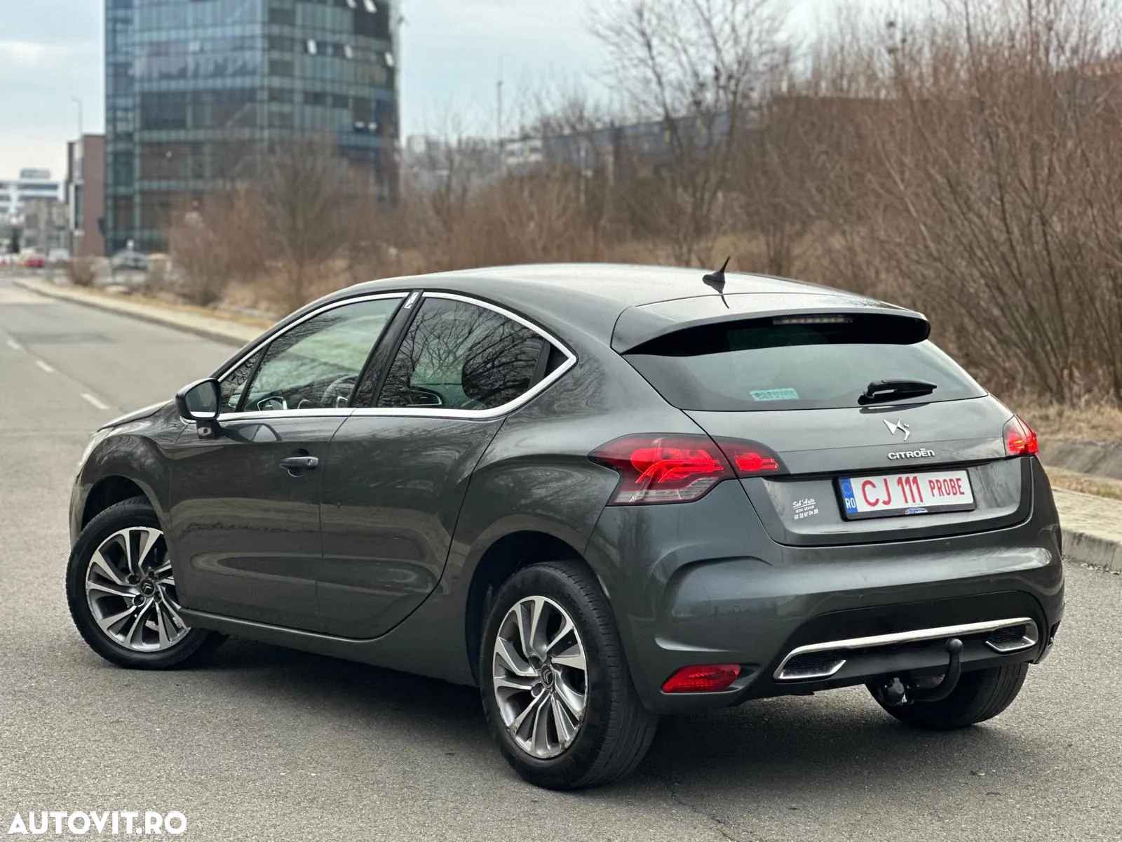 Citroën DS4 e-HDi 110 EGS6 SoChic - 5