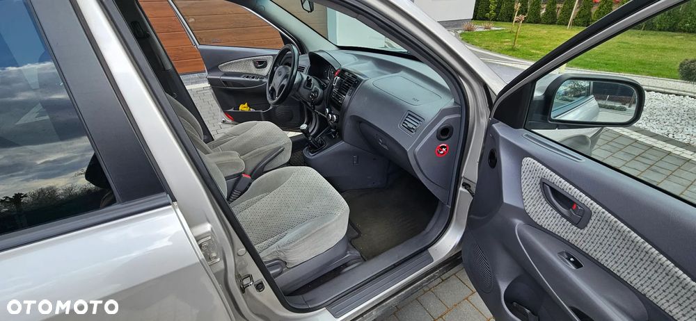 Hyundai Tucson 2.0 CRDi Active - 6