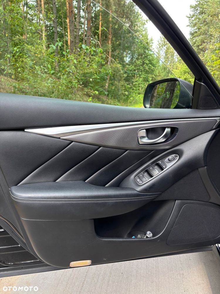 Infiniti Q50 - 11