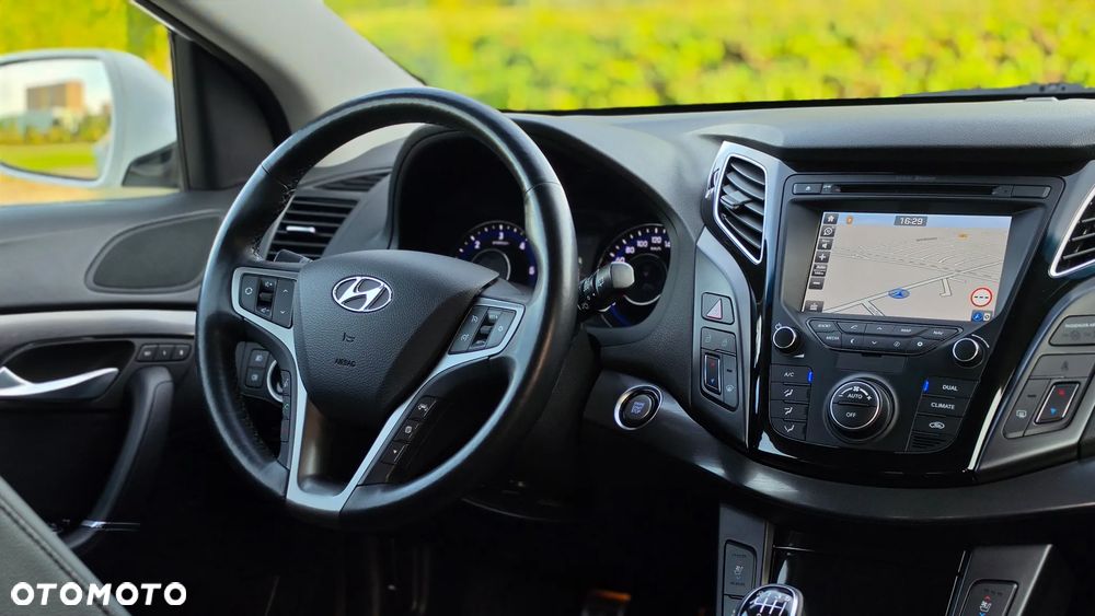 Hyundai i40 Kombi blue 1.7 CRDi Premium - 19