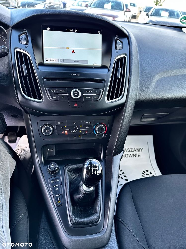 Ford Focus 1.0 EcoBoost Start-Stopp-System TITANIUM STYLE - 14