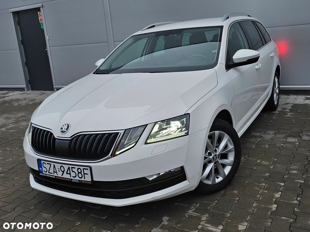 Skoda Octavia 1.6 TDI DSG Ambition - 9